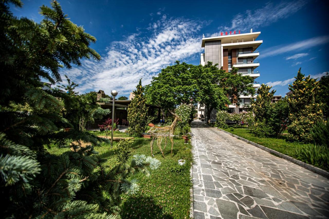 Chveni Ezo Boutique Hotel Kobuleti Ngoại thất bức ảnh