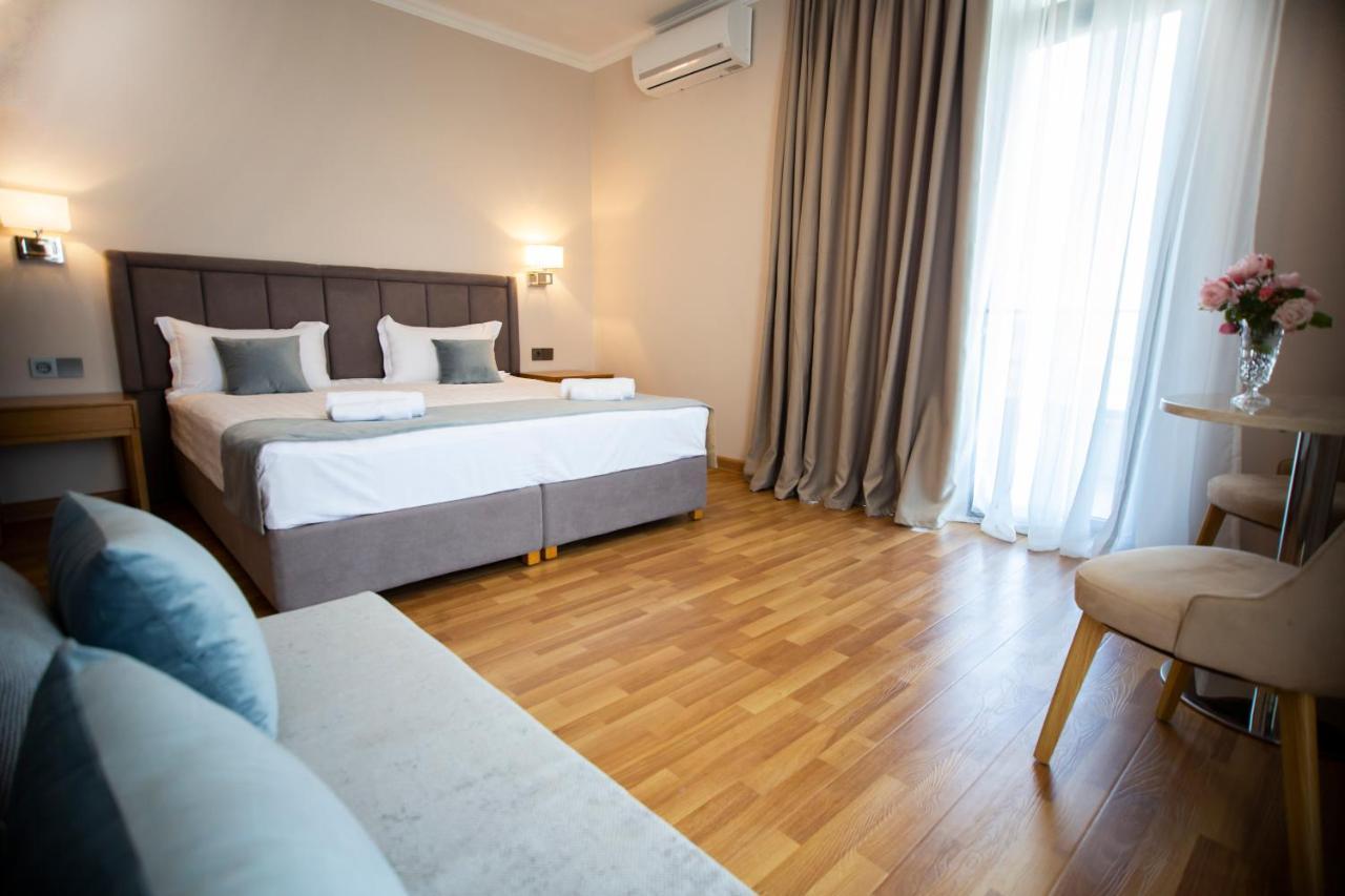 Chveni Ezo Boutique Hotel Kobuleti Ngoại thất bức ảnh
