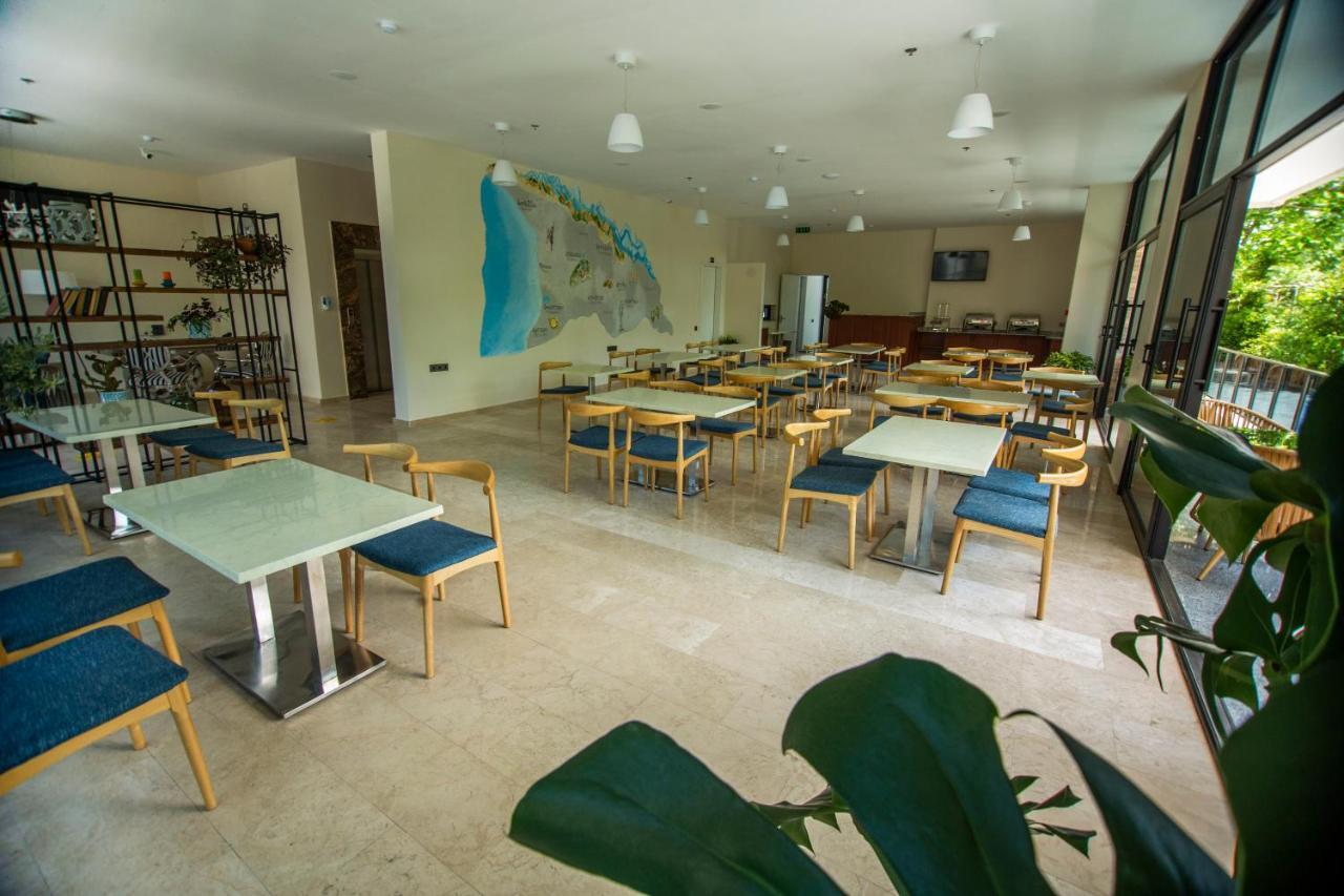 Chveni Ezo Boutique Hotel Kobuleti Ngoại thất bức ảnh