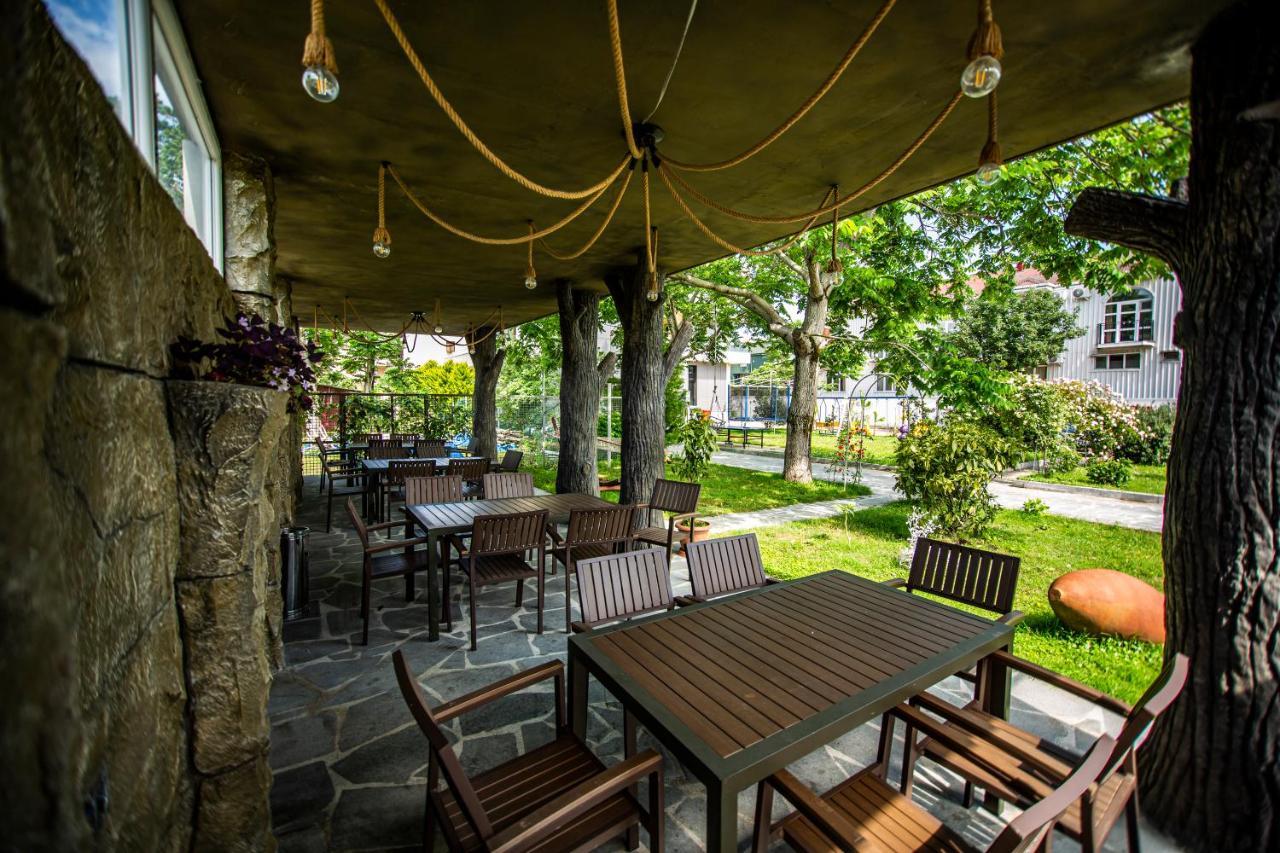 Chveni Ezo Boutique Hotel Kobuleti Ngoại thất bức ảnh